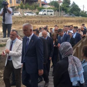 bakan ersoy duzcede YHMF7IMe