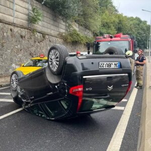 sariyerde kaza surucu yaralandi wMk37Ygs