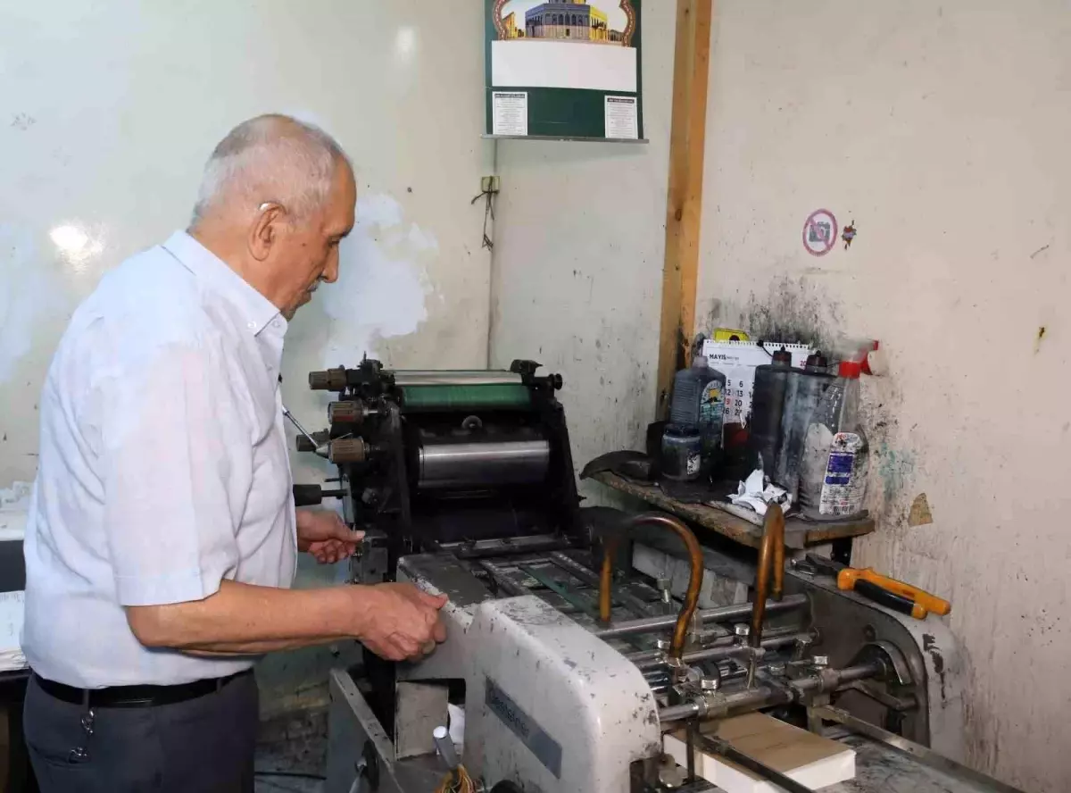 80 yasinda meslegine askla bagli 7lY7l6Ib