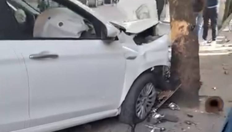 yola atlayan cocuga otomobil carpti 1 yarali Ihtj9wu8