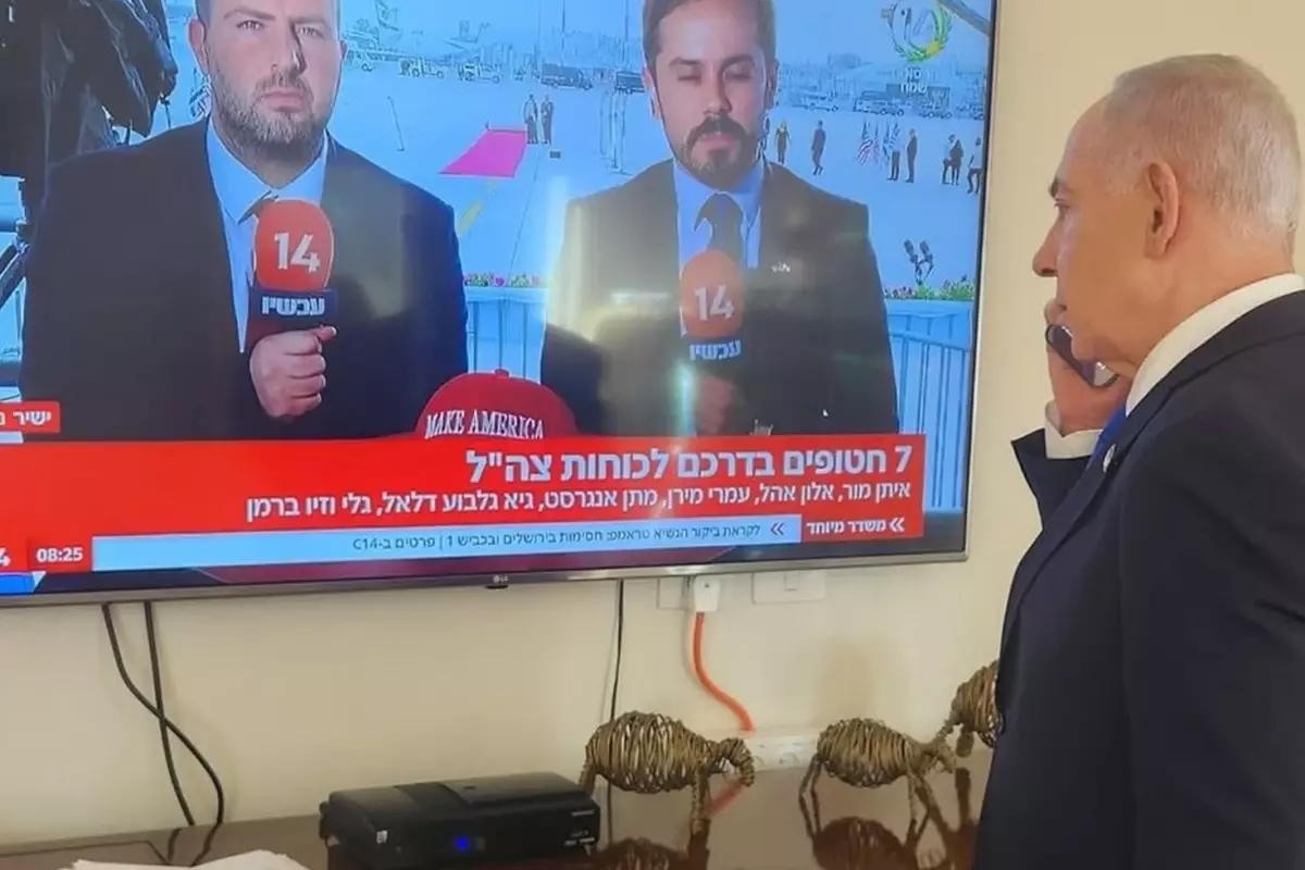 gazzede tarihi goruntuler hamas 2 grup rehineleri teslim etti LdnY9FcP.jpg