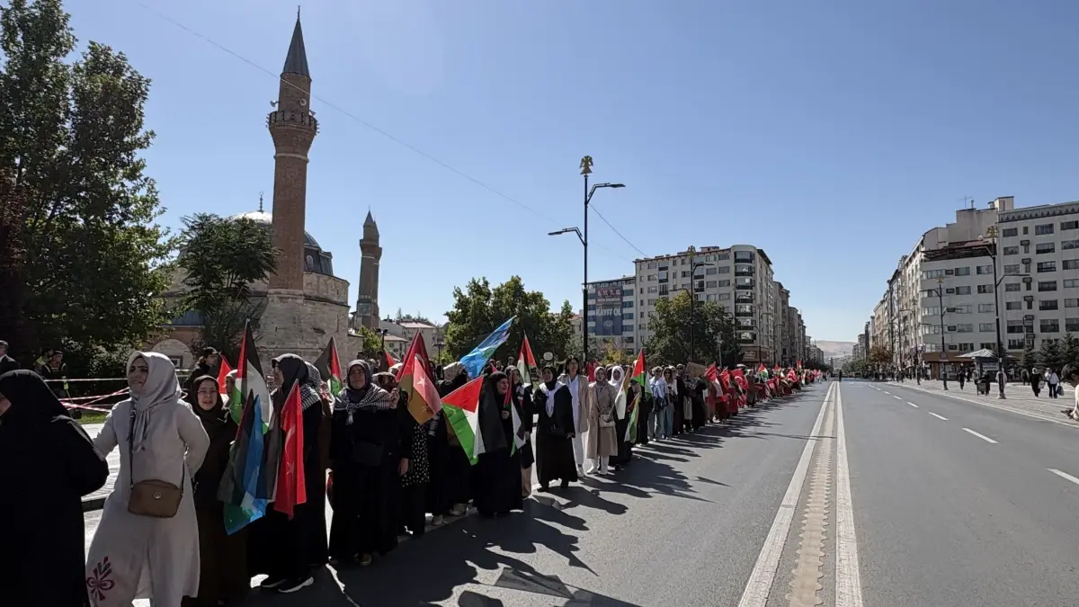 sivasta gazze icin sessiz ciglik YC9VWPWS