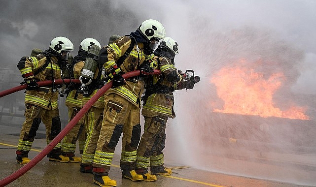 yangin ve deprem tatbikatinda o anlar yeniden yasandi lBBfuG2G
