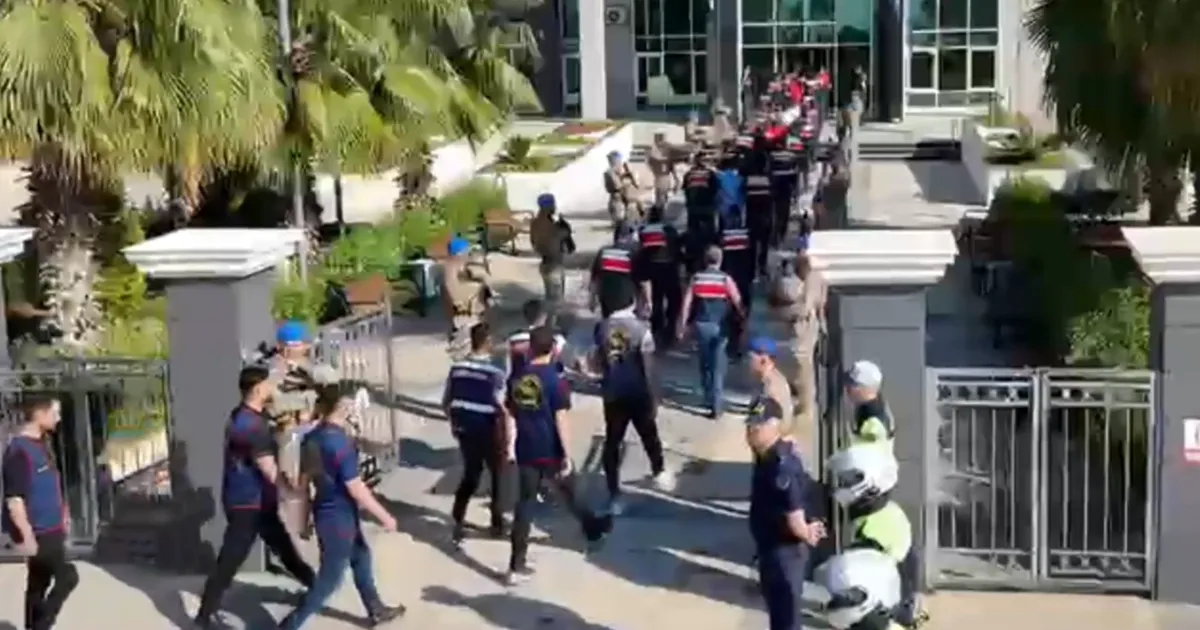 Jandarma fotokapanlarla yuzlerce supheliyi yakaladi SRKAhtd8