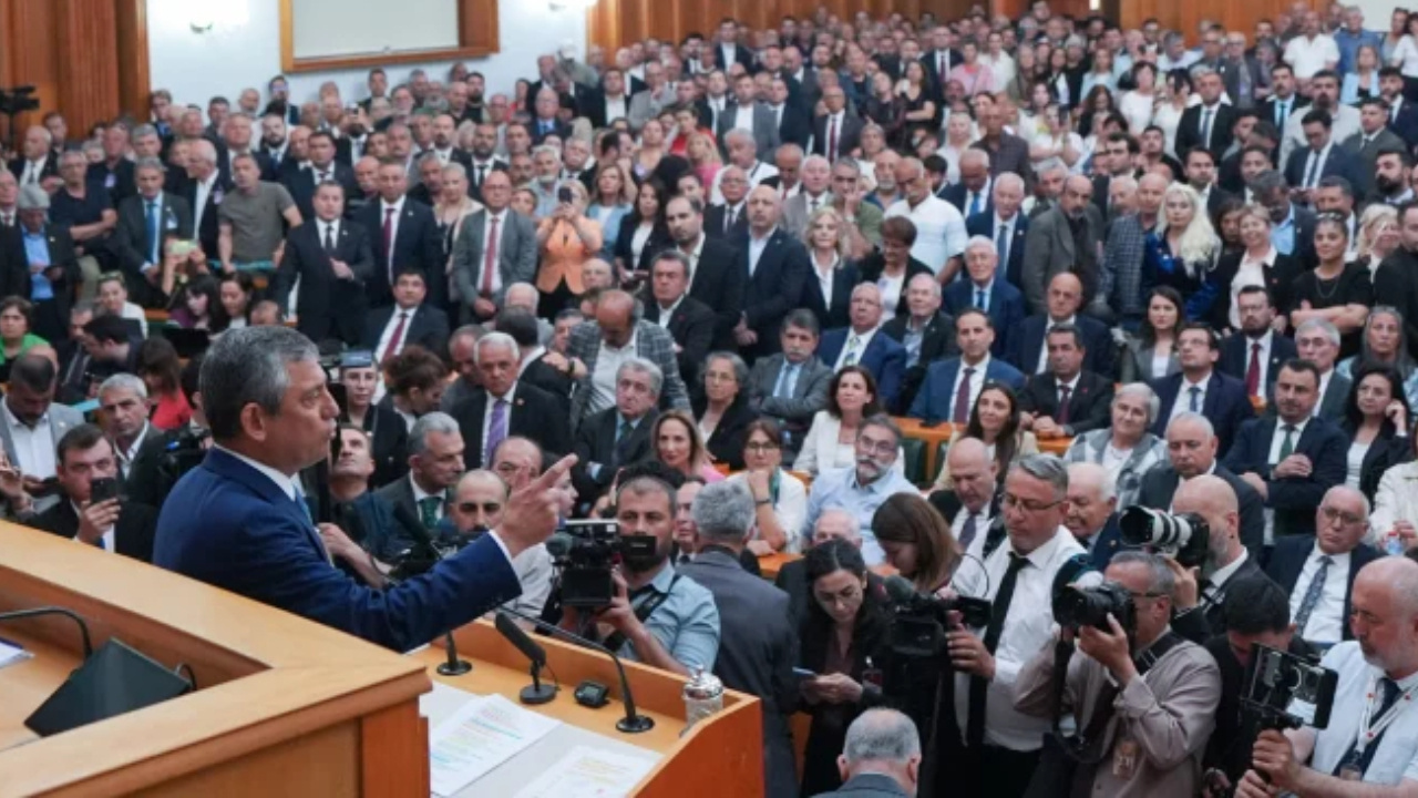 Son Dakika | CHP geride kaldı yeni parti için geri sayım: İstifalar ve imzalar tamam Son dakika chp geride kaldi yeni parti icin geri sayim istifalar ve imzalar I7xGh33d