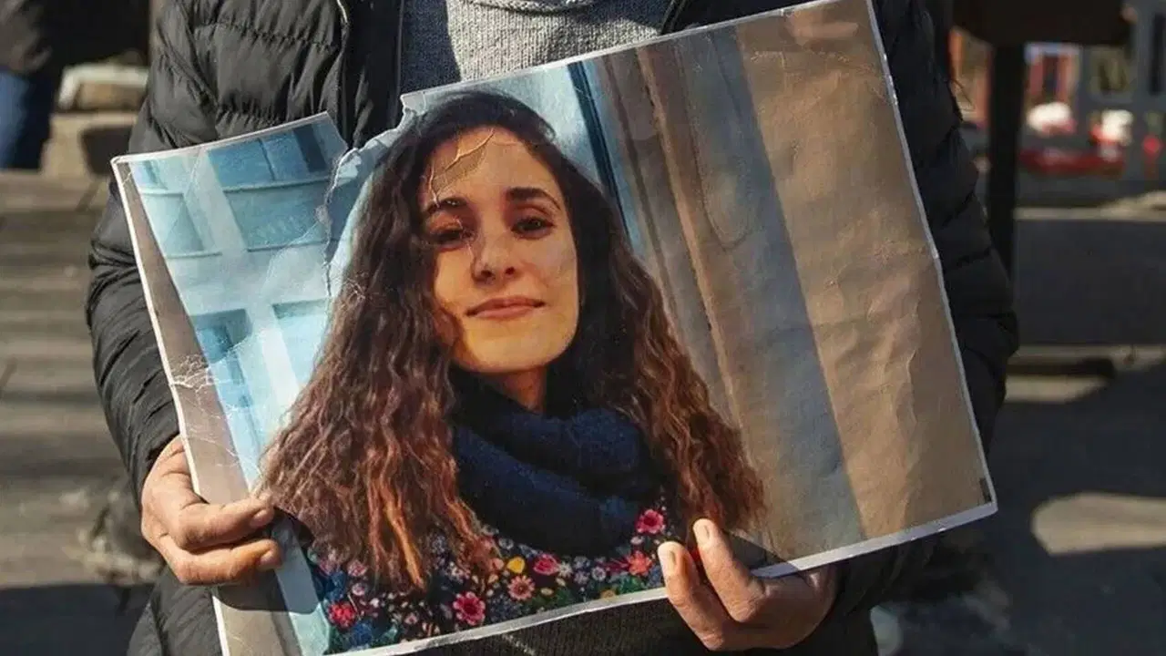 Son Dakika… Gülistan Doku soruşturmasında 2 kişi daha gözaltına alındı: Vali Tuncay Sonel ayrıntısı Son dakika gulistan doku sorusturmasinda 2 kisi daha gozaltina alindi vali tuncay sonel ayrintisi KJi7FVbC
